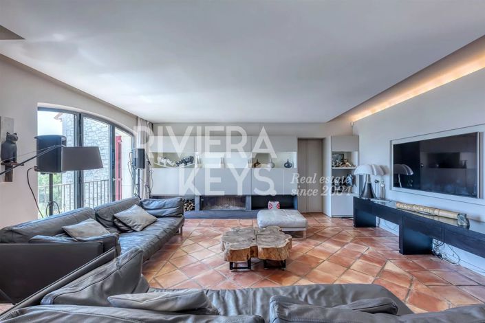 Image No.6-House for sale