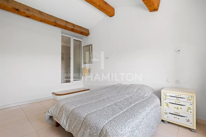 Image No.18-3 Bed House for sale