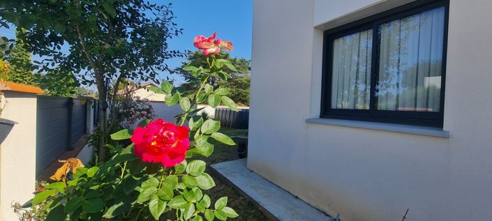 Image No.12-4 Bed House for sale