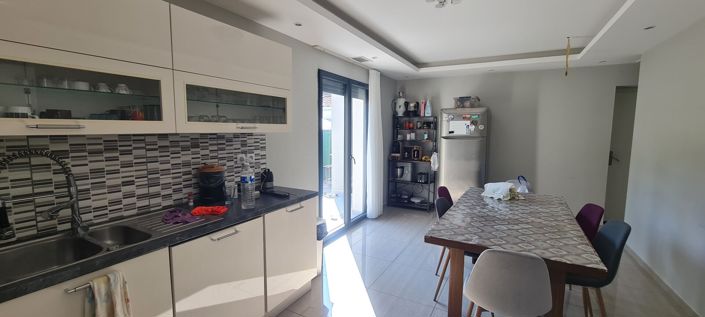Image No.7-4 Bed House for sale
