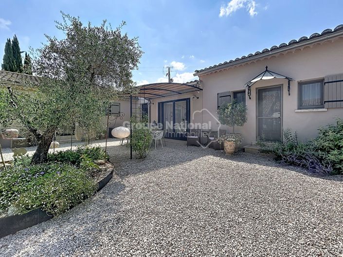 Image No.15-7 Bed House for sale