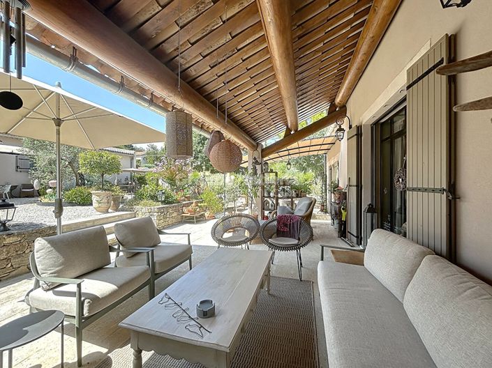 Image No.7-7 Bed House for sale
