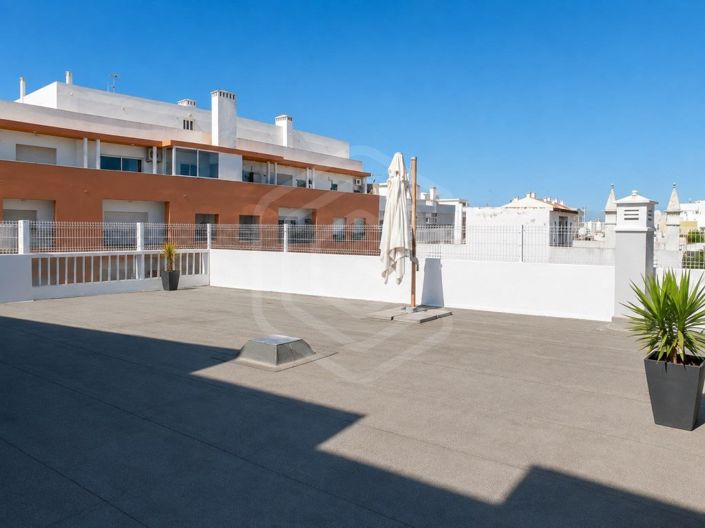 Image No.20-2 Bed Apartment for sale