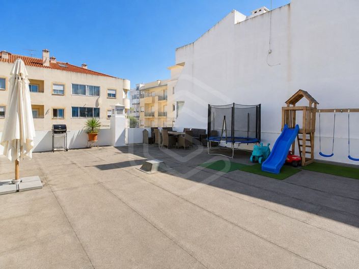 Image No.21-2 Bed Apartment for sale