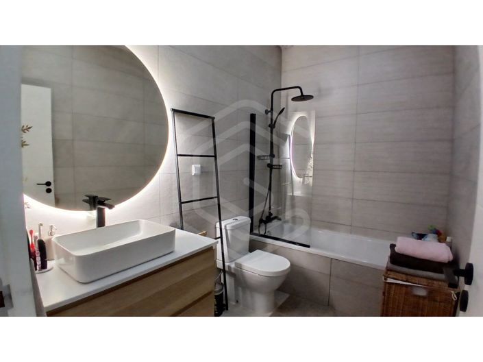 Image No.12-2 Bed Apartment for sale