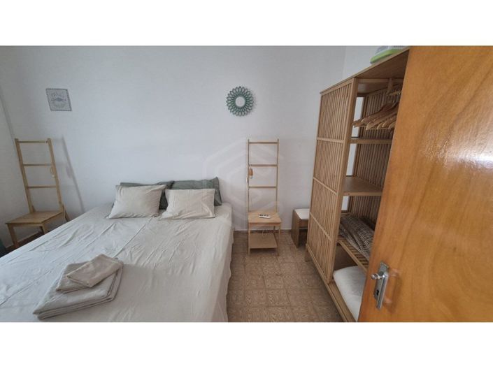 Image No.17-3 Bed House for sale
