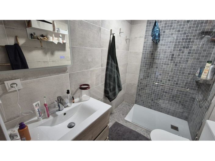 Image No.24-3 Bed House for sale