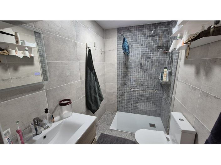 Image No.25-3 Bed House for sale