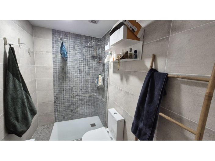 Image No.27-3 Bed House for sale