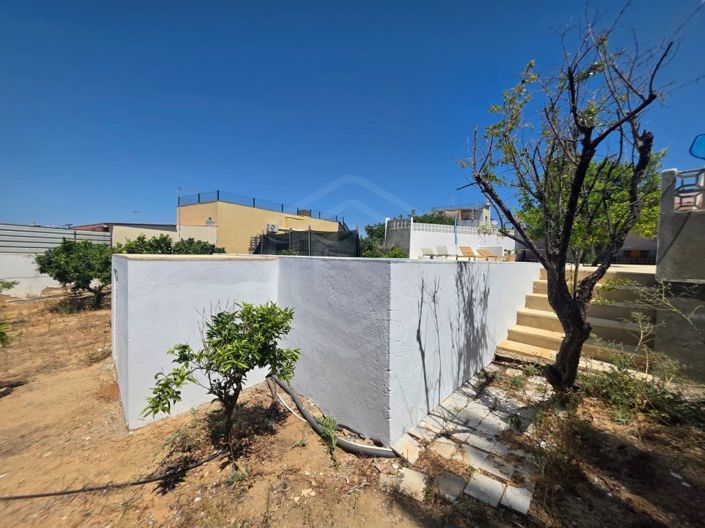 Image No.7-3 Bed House for sale