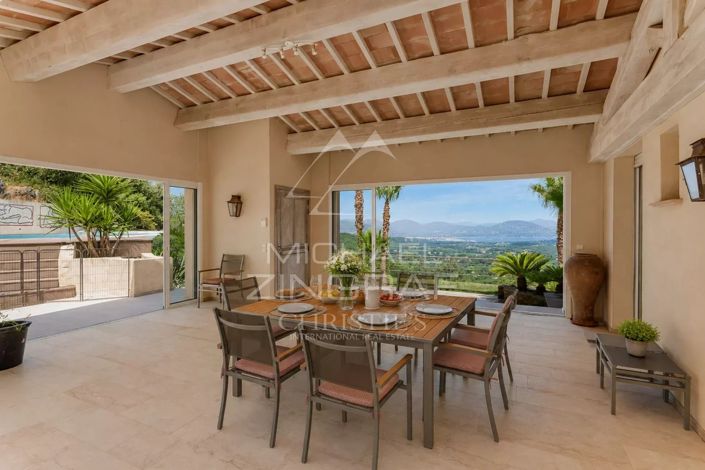Image No.17-5 Bed House for sale