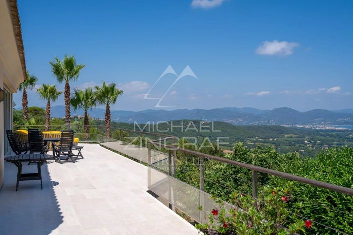 Image No.22-5 Bed House for sale