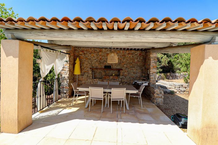 Image No.40-4 Bed House for sale