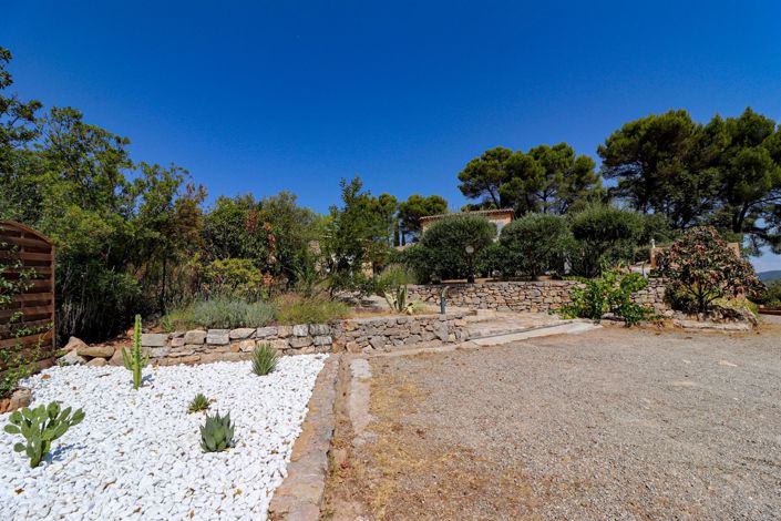 Image No.45-4 Bed House for sale