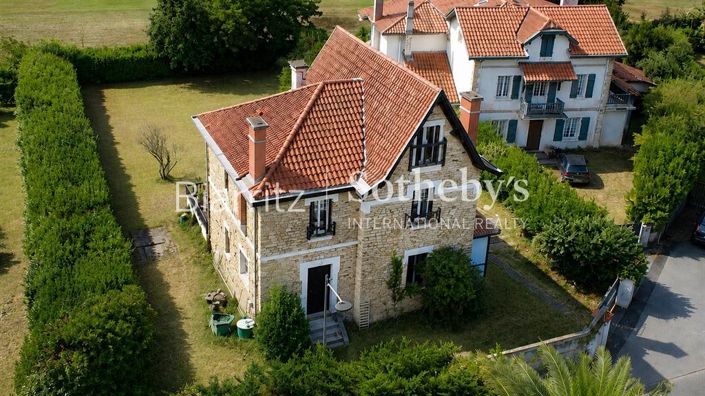 Image No.3-5 Bed House for sale
