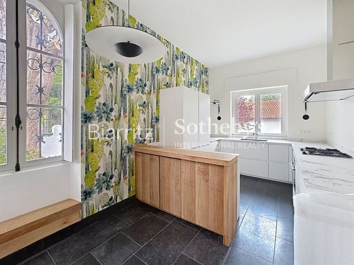 Image No.14-4 Bed Apartment for sale