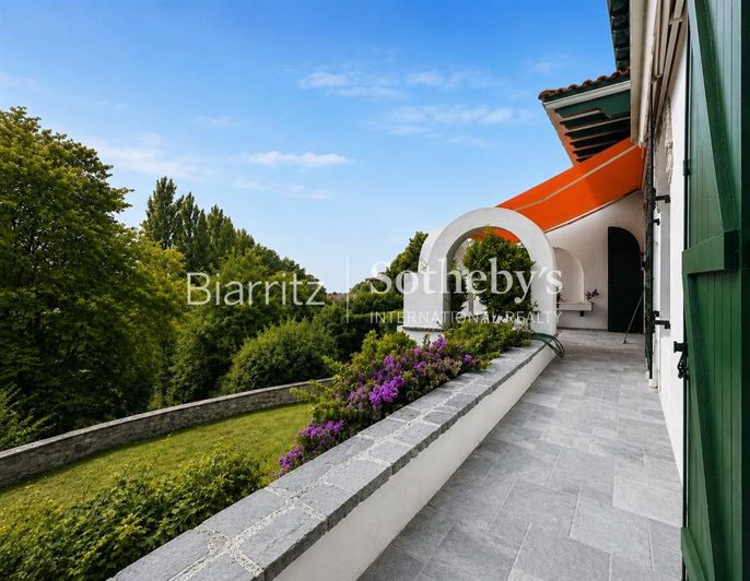 Image No.16-4 Bed Apartment for sale
