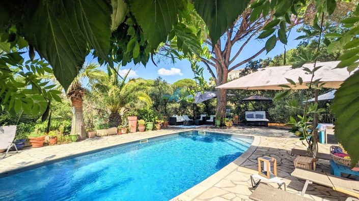 Image No.6-6 Bed House for sale