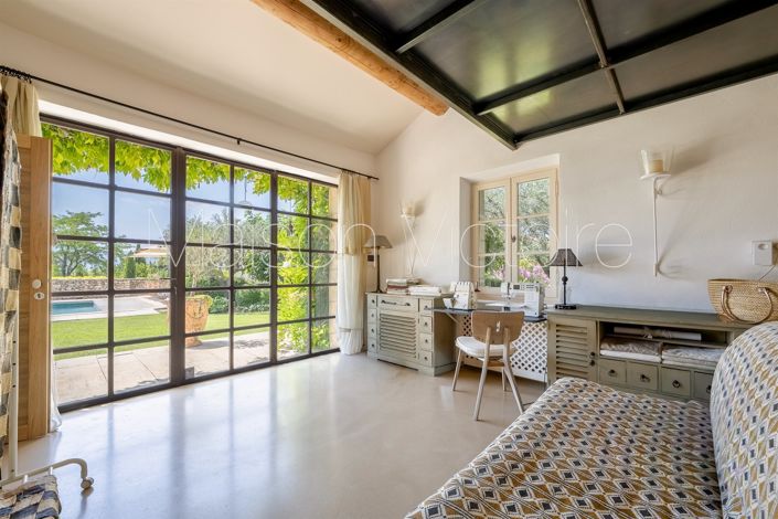 Image No.23-7 Bed House for sale