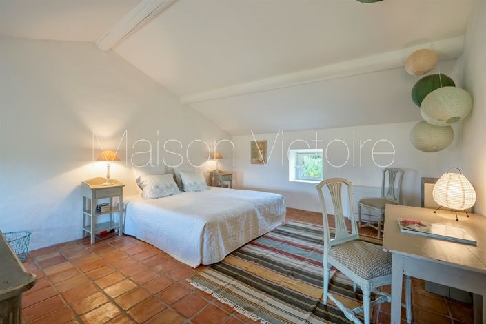 Image No.30-7 Bed House for sale