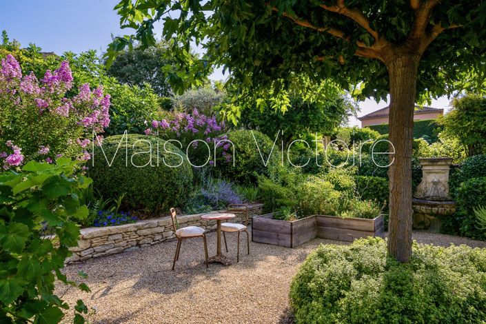 Image No.7-7 Bed House for sale