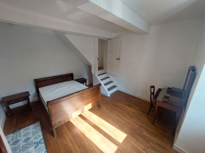 Image No.9-4 Bed House for sale