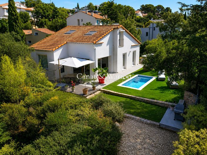 Image No.2-4 Bed House for sale