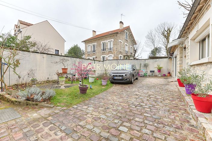 Image No.2-2 Bed House for sale