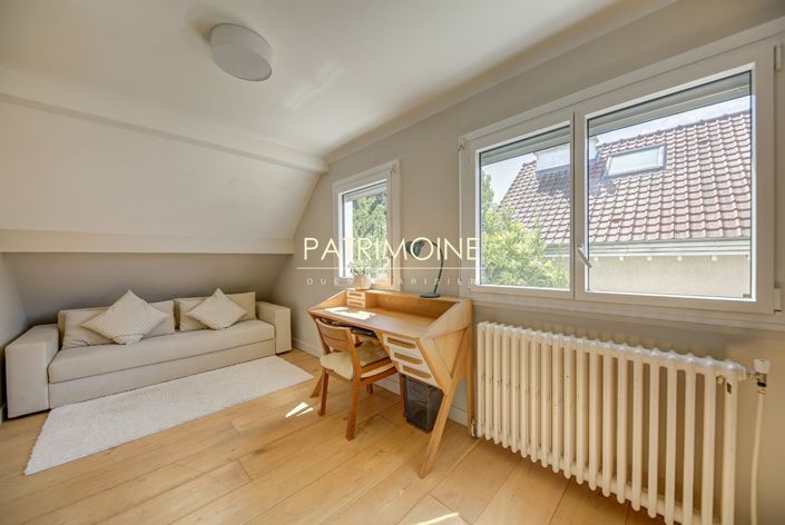 Image No.16-4 Bed House for sale