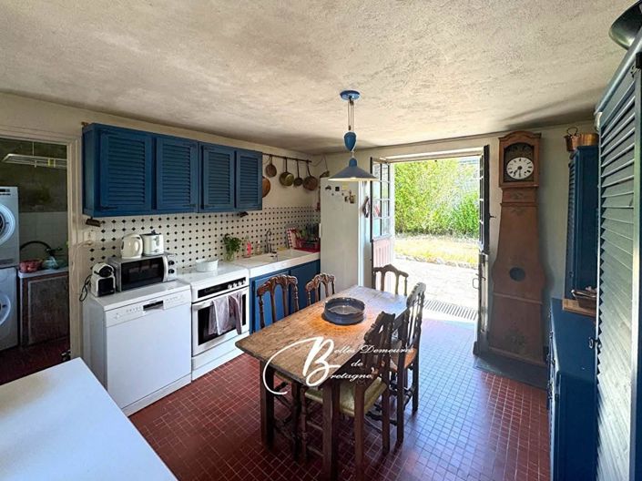 Image No.8-7 Bed House for sale