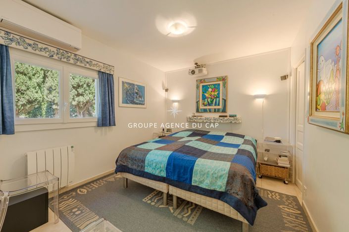 Image No.9-3 Bed House for sale
