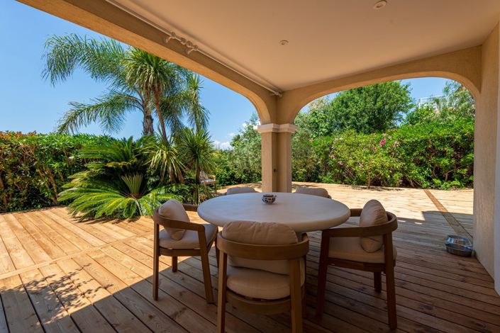 Image No.2-4 Bed House for sale