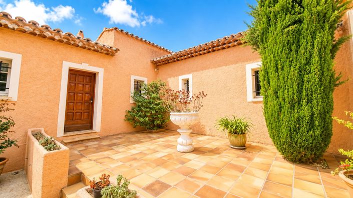 Image No.14-3 Bed House for sale