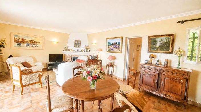 Image No.7-3 Bed House for sale