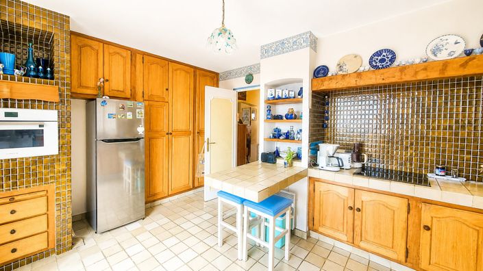 Image No.8-3 Bed House for sale