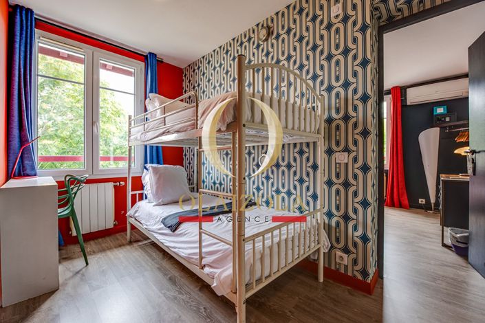 Image No.12-9 Bed House for sale