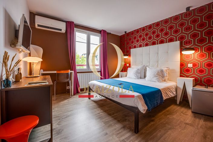 Image No.9-9 Bed House for sale