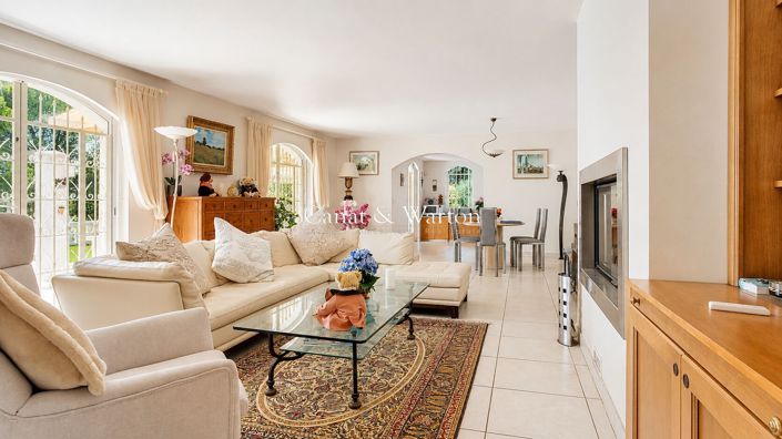 Image No.7-4 Bed House for sale