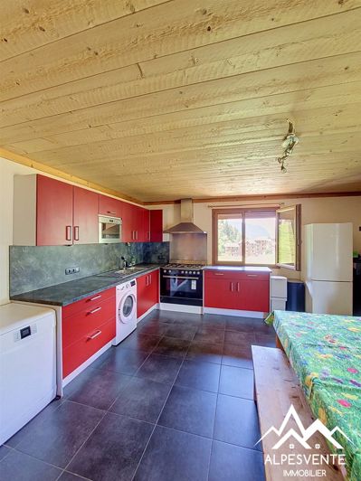 Image No.3-3 Bed Apartment for sale