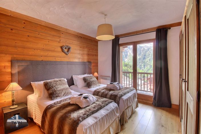 Image No.11-5 Bed House for sale