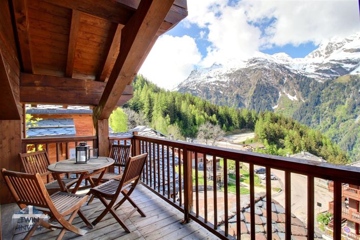 Image No.16-5 Bed House for sale