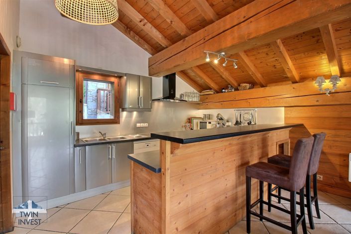 Image No.5-5 Bed House for sale