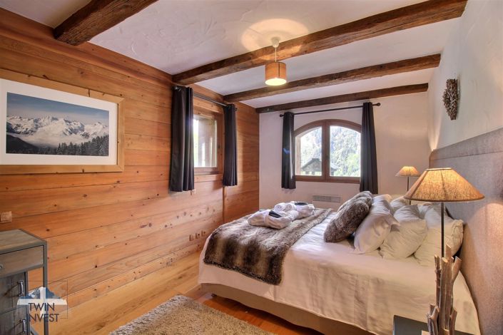 Image No.7-5 Bed House for sale