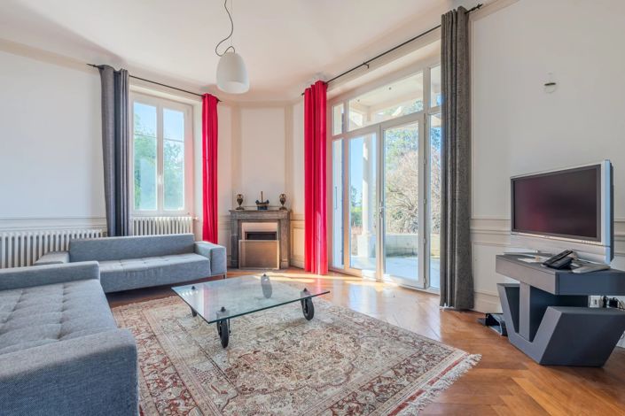 Image No.5-6 Bed House for sale