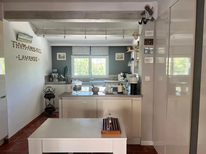 Image No.9-3 Bed House for sale