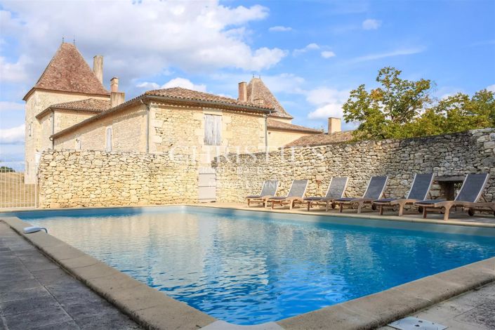 Image No.3-6 Bed Property for sale