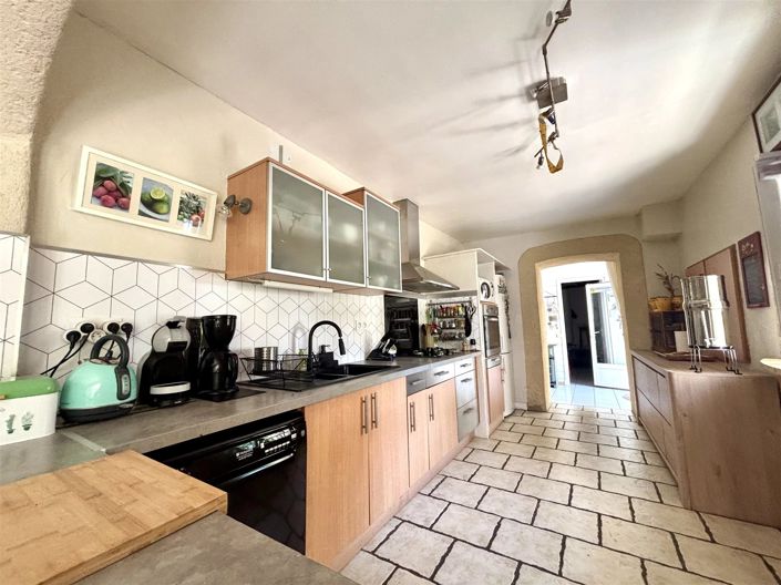 Image No.21-6 Bed House for sale