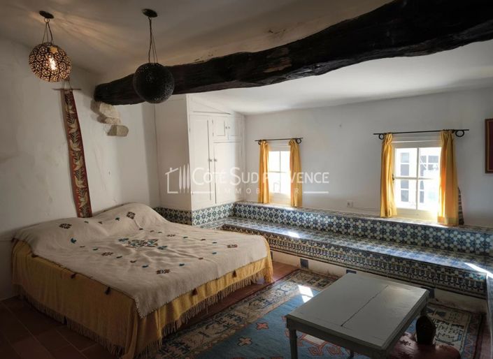 Image No.18-4 Bed Property for sale
