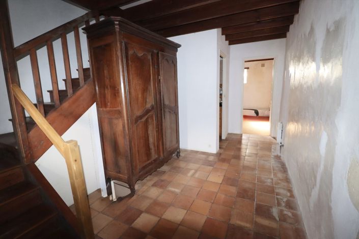 Image No.8-4 Bed House for sale