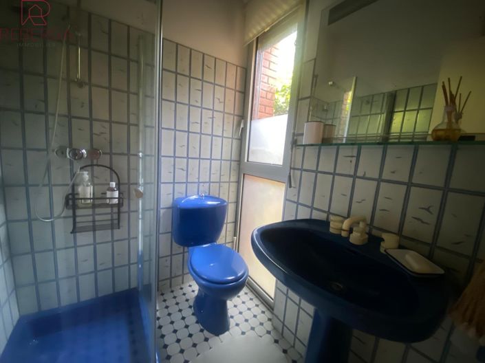 Image No.18-5 Bed House for sale